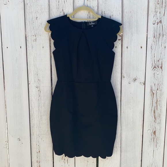 Lulus Dresses & Skirts - Lulus Black body con Mini Dress size medium.  Gently worn